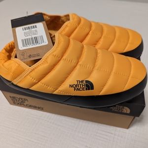 North Face Thermoball Traction Mule